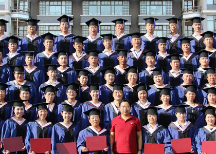 北京大學中國企業(yè)家全面增長研修班上課照片